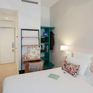 Hotel Trendy Canettes, Parigi